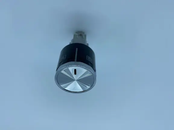 Knoflík funkcí trouby