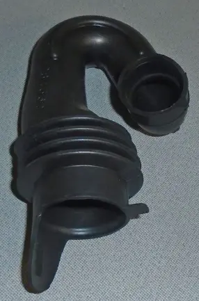 Tub inlet hose