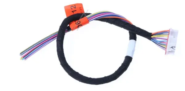 KABEL NA OPRAVU VE DVEŘÍCH DISPLEJ